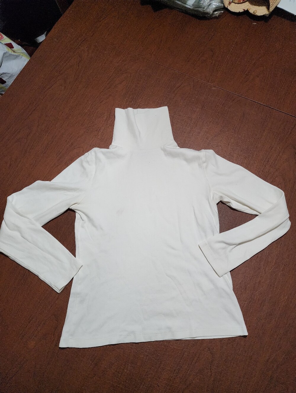 Casual Corner Cream Turtleneck Long Sleeve Top